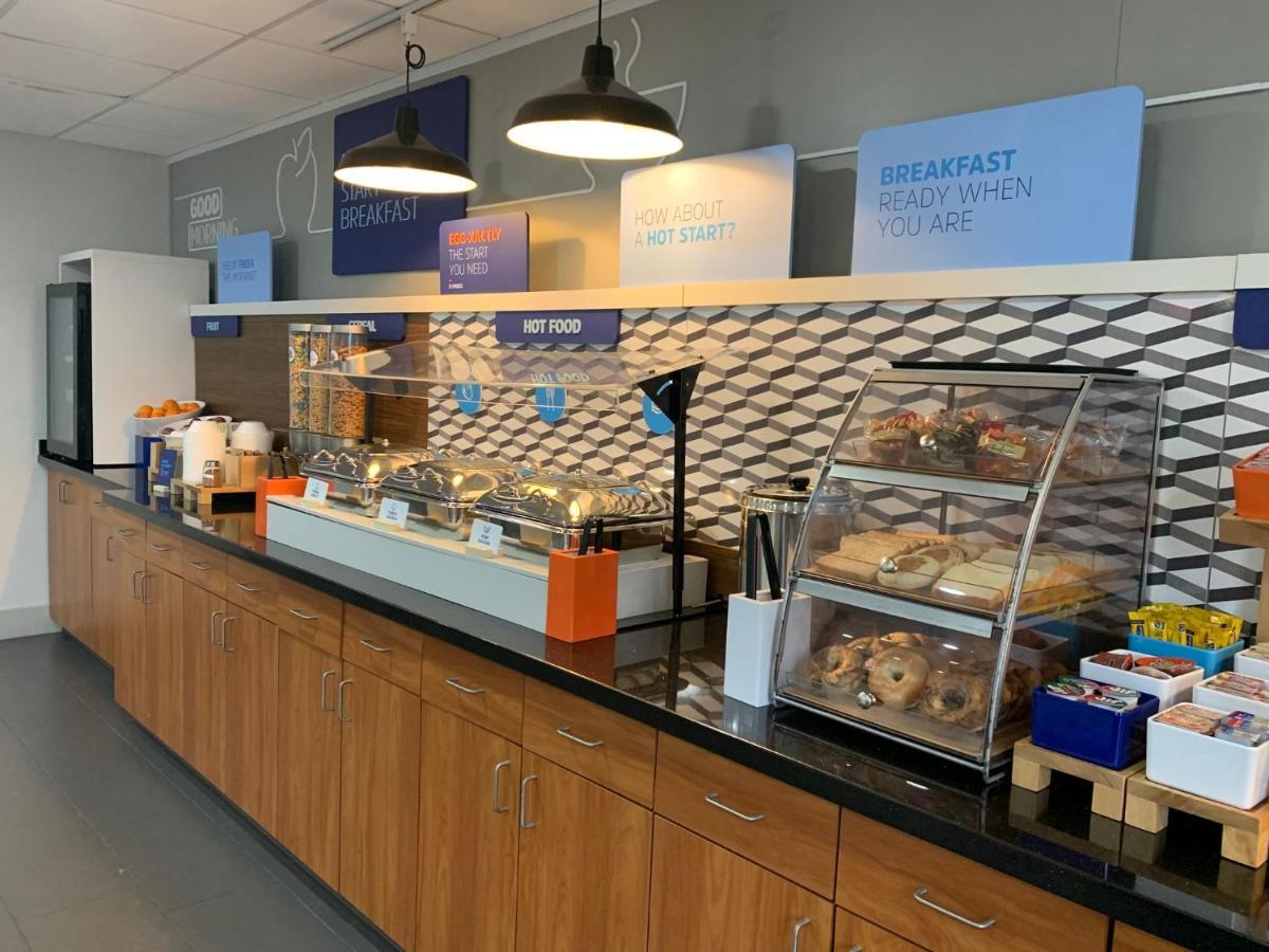 Holiday Inn Express And Suites Pittsburgh West Mifflin By Ihg Ngoại thất bức ảnh