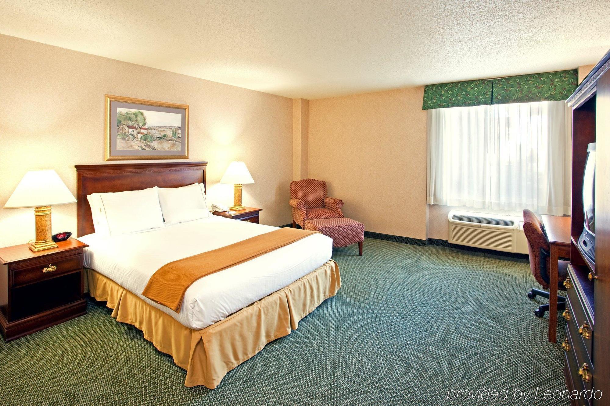 Holiday Inn Express And Suites Pittsburgh West Mifflin By Ihg Ngoại thất bức ảnh
