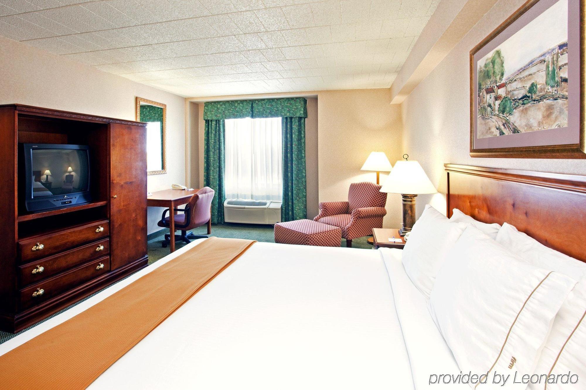 Holiday Inn Express And Suites Pittsburgh West Mifflin By Ihg Ngoại thất bức ảnh